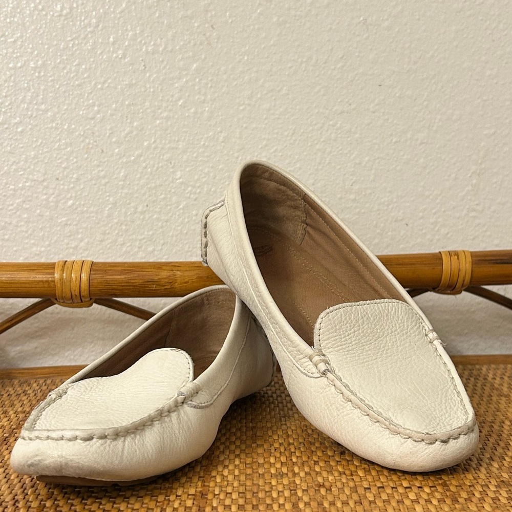 UGG Women's Flores Pebble Leather Cream Slip-On Loafer Jasmine 1101572 7.5